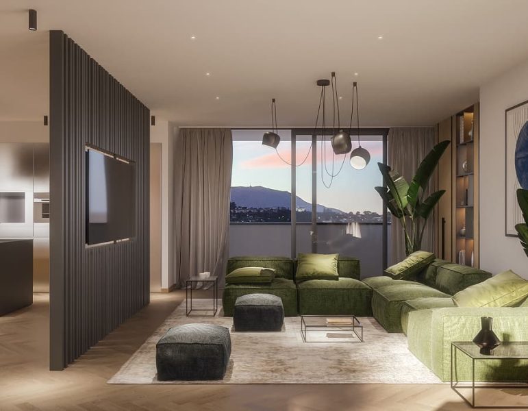Soggiorno moderno con divani verdi, pouf scuri, grandi finestre con vista sul tramonto, lampade pendenti e piante, stile contemporaneo.